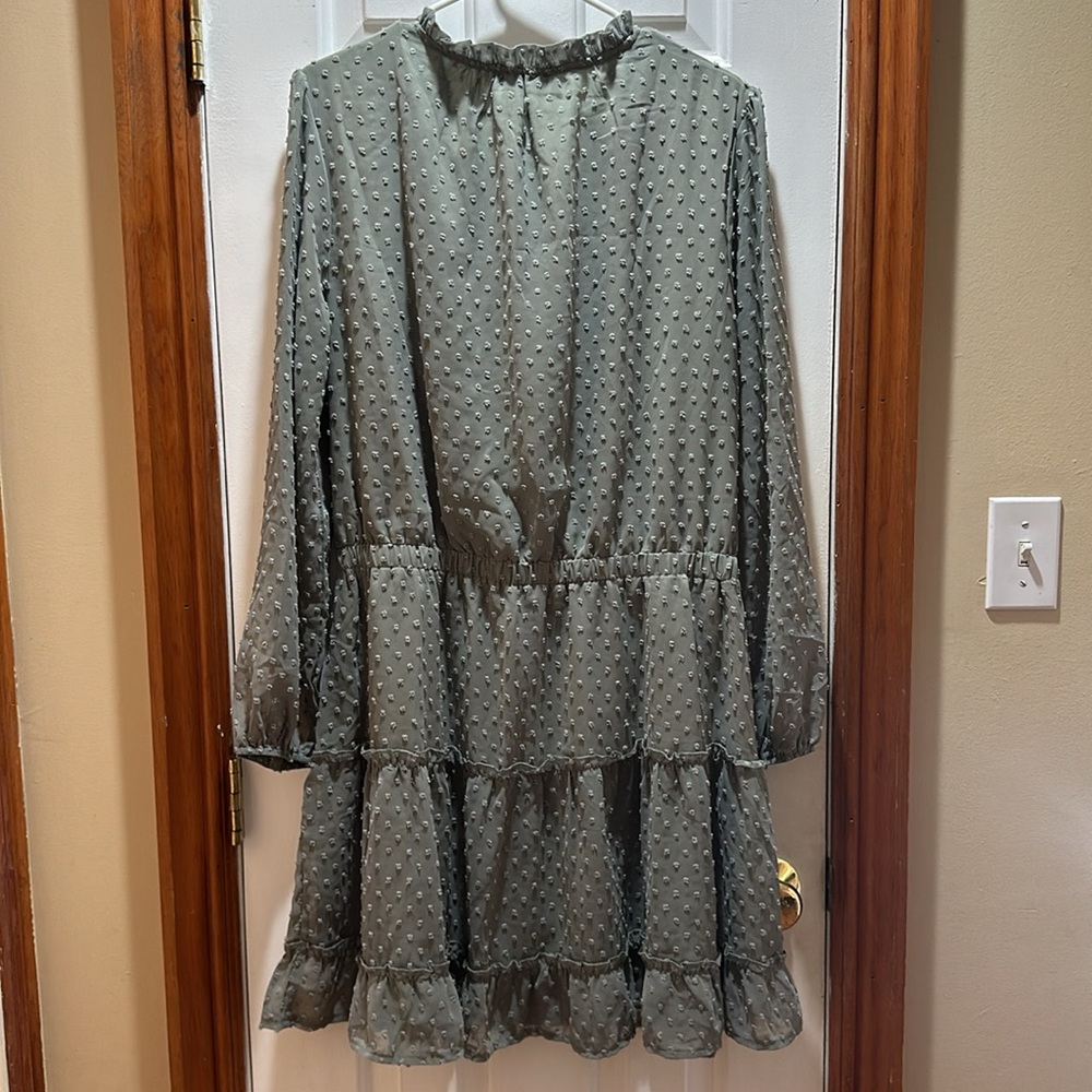 ▪️OLIVE SWISS DOT DRESS - Picture 4 of 7